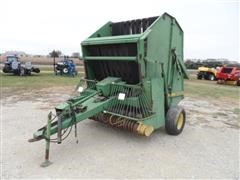 John Deere 510 Baler 