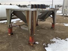 Dry Bin Stand & Conveyor 