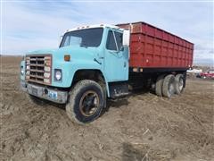 1979 International 1700 T/A Grain Truck 