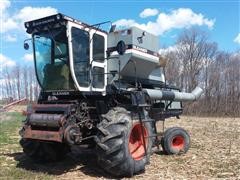 1982 Gleaner M2 Corn Plus Combine 