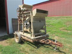 Clipper 27 Fanning Mill On Running Gear 