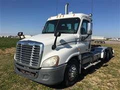 2009 Freightliner Cascadia 125 Tri/A Truck Tractor 