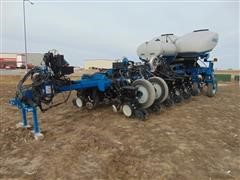 2014 Kinze 4900 16R30 Planter 