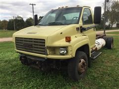 2003 GMC C5500 Cab & Chassis Truck 