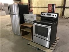 Whirlpool Kitchen Range & Fridge 