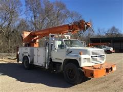 1991 Ford F800 Digger Derrick 