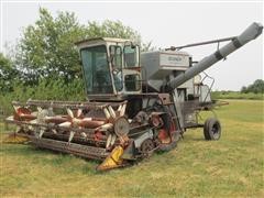 1968 Gleaner G Combine W/15' Flex-Head 