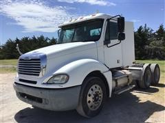 2005 Freightliner Columbia 120 T/A Truck Tractor 