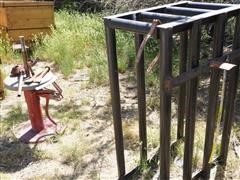 Coats Manual Tire Changer & Tire Cage 