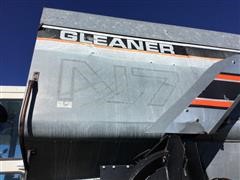 N7 Gleaner Combine with Header 011.JPG