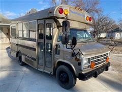 1994 Chevrolet Cutaway Van G30 15 Passenger Bus 