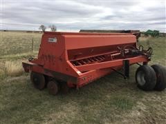 International 6200 Grain Drill 