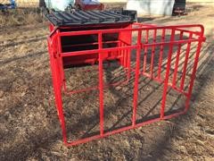 B&W Farm & Ranch Calf Creep Feeder 