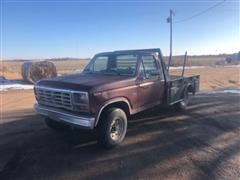 1984 Ford F250 4X4 Pickup W/Bale Bed 
