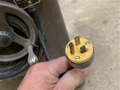 aa89ac2e876148558bfb1c781bf98f60.jpg