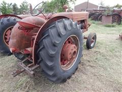 items/9f040b2a5929e41180be00155de252ff/1946mccormick-deeringw6tractor