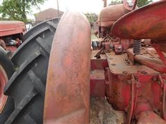 items/9f040b2a5929e41180be00155de252ff/1946mccormick-deeringw6tractor