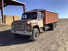 1979 International 1954 T/A Grain Truck 
