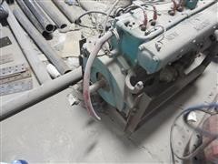 items/9fd553ee6c60e41180bd00155de187a0/approximately1940schryslermarineenginesm7marineflathead6cylgasolinefiredengine