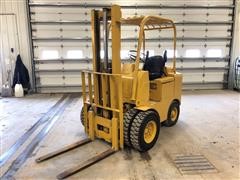 1964 Towmotor US Army E190 5000 Lb Forklift 