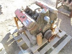 Chevrolet 366 V8 Gas Motor Take Out 