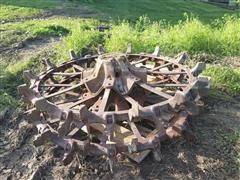 F And H Antique Thick Center Casting Steel Wheel With Lug 