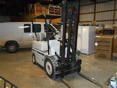 Baker FJF-050 Forklift 