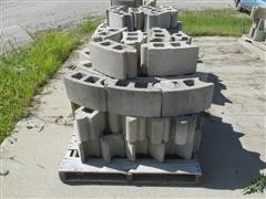 Curved Concrete Blocks 