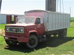 1980 Chevrolet C70 T/A Grain Truck 