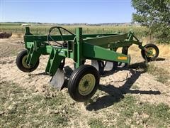 John Deere 995 5-Bottom Plow 