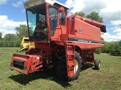 1984 International Harvester 1440 Combine 