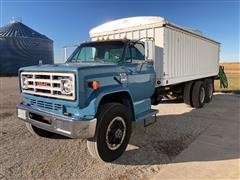 1978 GMC 6500 V-Eight Sierra Grain Truck 