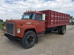 1973 International Loadstar 1700 Grain Truck 