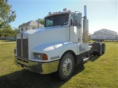 1988 Kenworth T600 T/A Cab & Chassis 