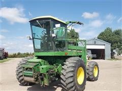 1982 John Deere 5820 4WD Self-Propelled Forage Harvester 