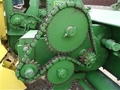 items/a6b52af77021e41180be00155de252ff/johndeere38forageharvester