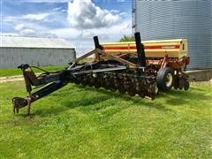 Krause 5213 Drill W/Yetter 6600 No-Till Coulter Cart 
