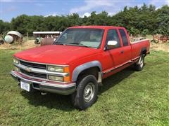 1994 Chevrolet K2500 4x4 Extended Cab Pickup 