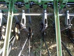 items/a9bb10022524e41180be00155de252ff/najohndeere8300graindrill