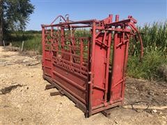 Strong Hold Livestock Chute 