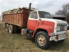 1966 GMC 9500 T/A Grain Truck 