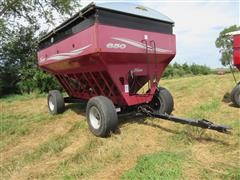 Demco 650 Gravity Flow Wagon 