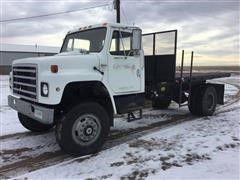 1981 International 1854 4x4 Flatbed Truck 