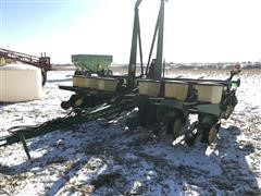 John Deere 7200 12R30" Planter 