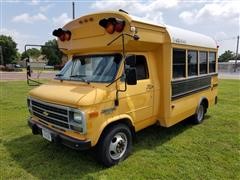 1995 Chevrolet Cutaway Van G30 Bus 