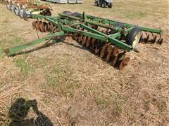 John Deere Pull Type Disk 