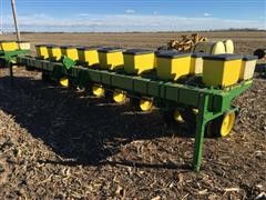 John Deere 7300 MaxEmerge 2 Planter 