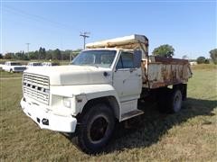 1982 Ford F700 Dump Truck 