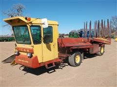 New Holland 1069 Bale Wagon 