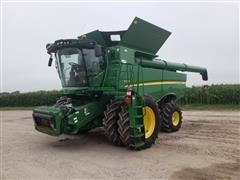 2018 John Deere S780 Combine 